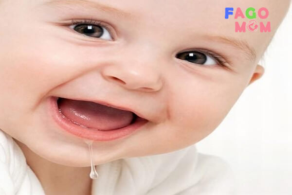  Mẹ chú ý đến chế độ dinh dưỡng cho bé chậm mọc răng