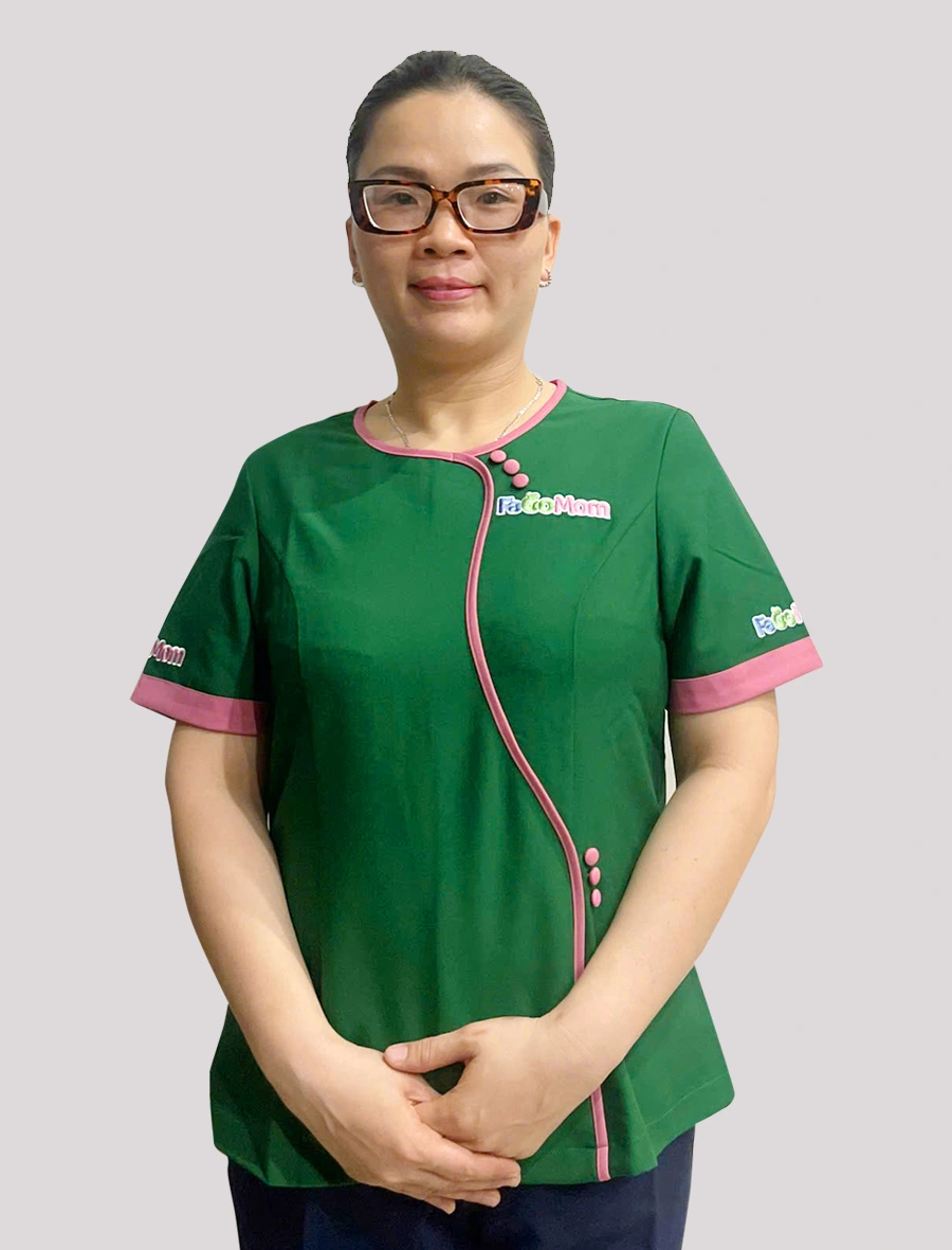 Điều Dưỡng Viên Nguyễn Thanh Huyền