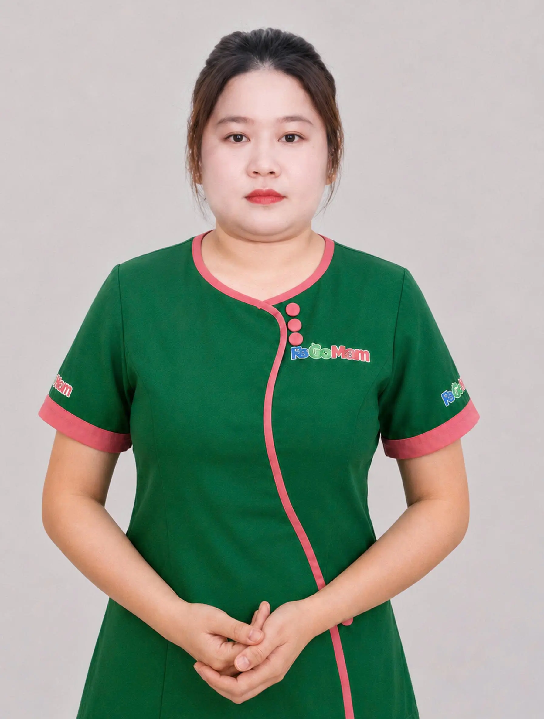 Điều Dưỡng Viên Lê Thị Yến Linh