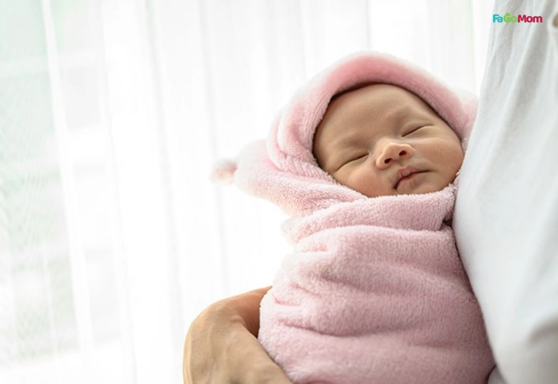 Chăm sóc giấc ngủ an toàn cho trẻ sơ sinh