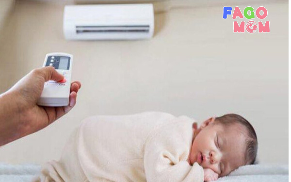Có nên dùng máy lạnh cho trẻ sơ sinh?