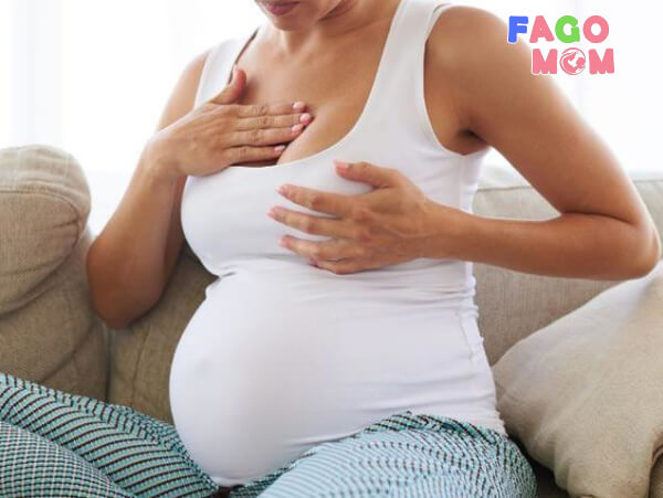 Sự thay đổi nội tiết tố ở phụ nữ mang thai, gây tiết sữa non.