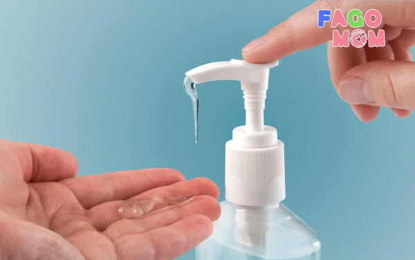 Sử dụng nước rửa tay đúng cách, tốt cho sức khỏe mẹ bầu