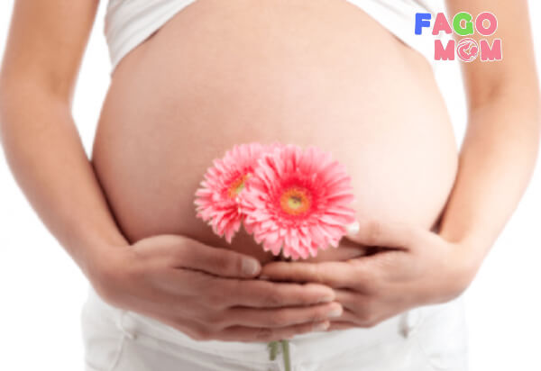 Khi mang thai 7 tháng cơ thể phụ nữ sẽ rất nặng nề và nhạy cảm