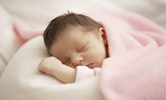 Chỉ cần nằm lòng 4 bí quyết này, bố mẹ sẽ rèn con ngủ ngoan ngay từ những tháng đầu đời - Ảnh 4.