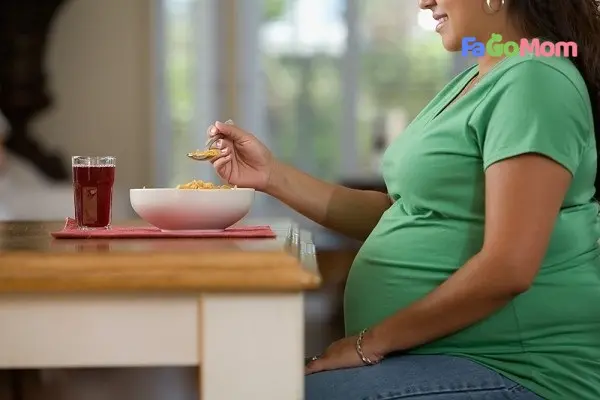Thực đơn dinh dưỡng cho bà bầu béo phì: Những điều cần lưu ý