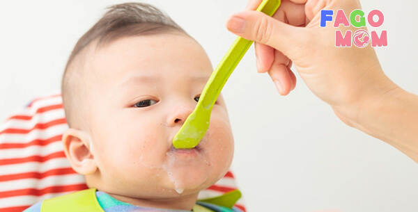 Прашокот за одвикнување од нутифуд има многу добри хранливи материи за бебињата